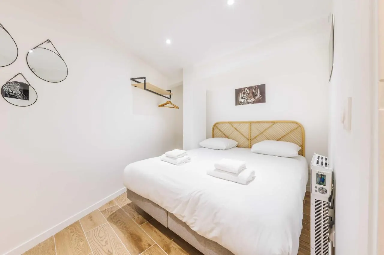 Magnificent Duplex - 2Br-6P - Near Montmartre Daire Paris 0*,