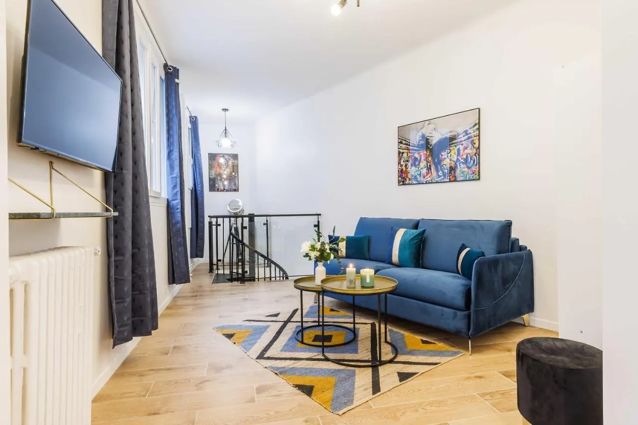 Magnificent Duplex - 2Br-6P - Near Montmartre Daire Paris